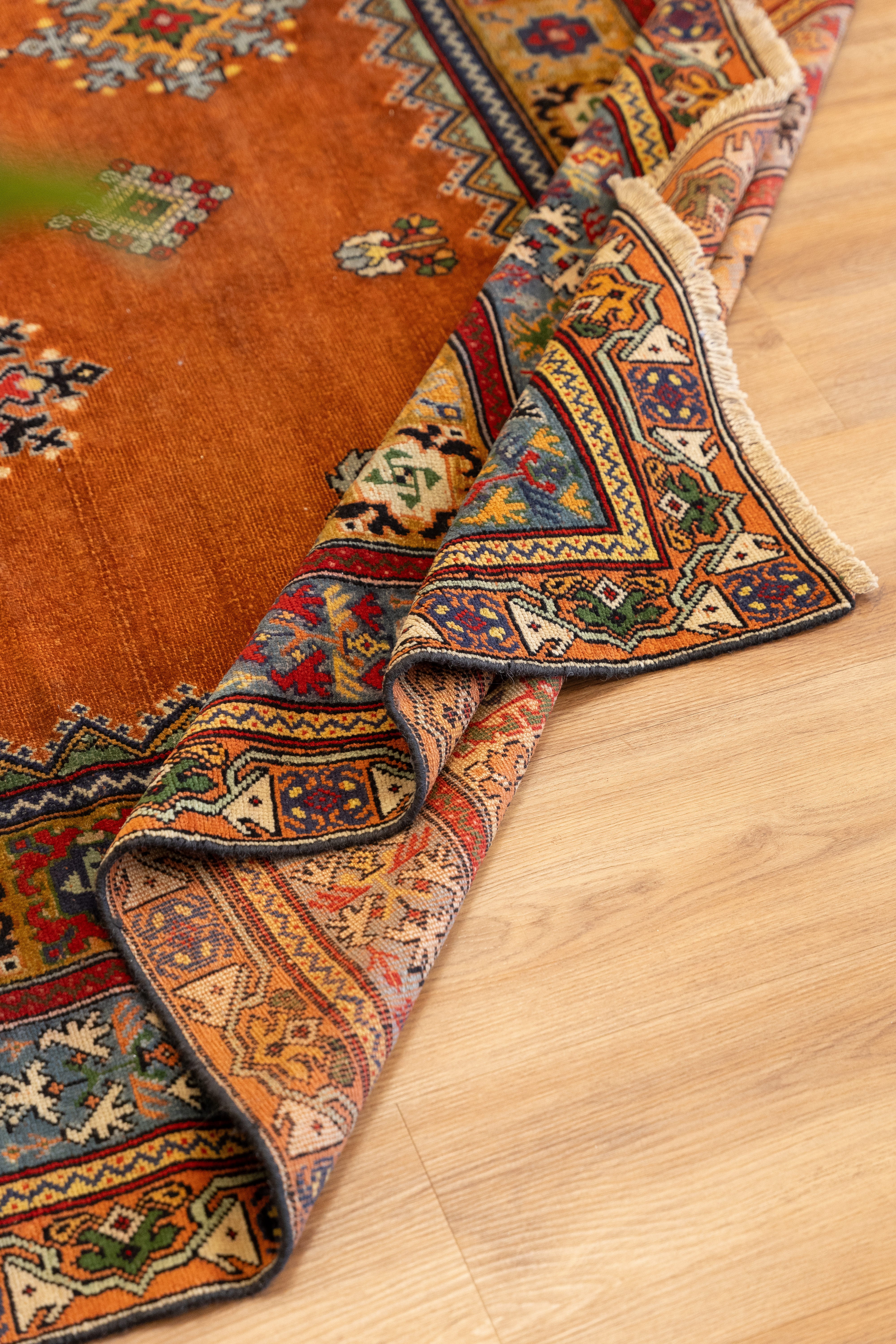 Nomadic Vintage Rugs – Persian, Moroccan and Turkish Rugs